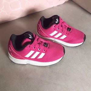 kids pink adidas shoes